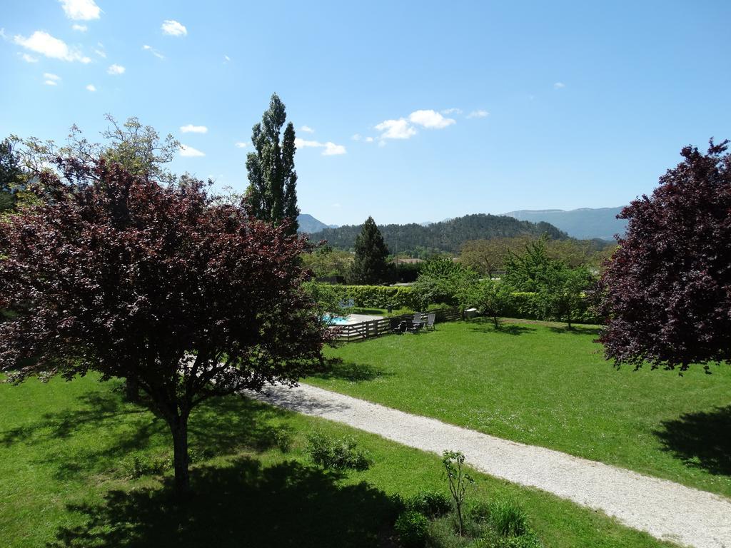 L'Enclos B&B Châtillon-en-Diois Exterior photo
