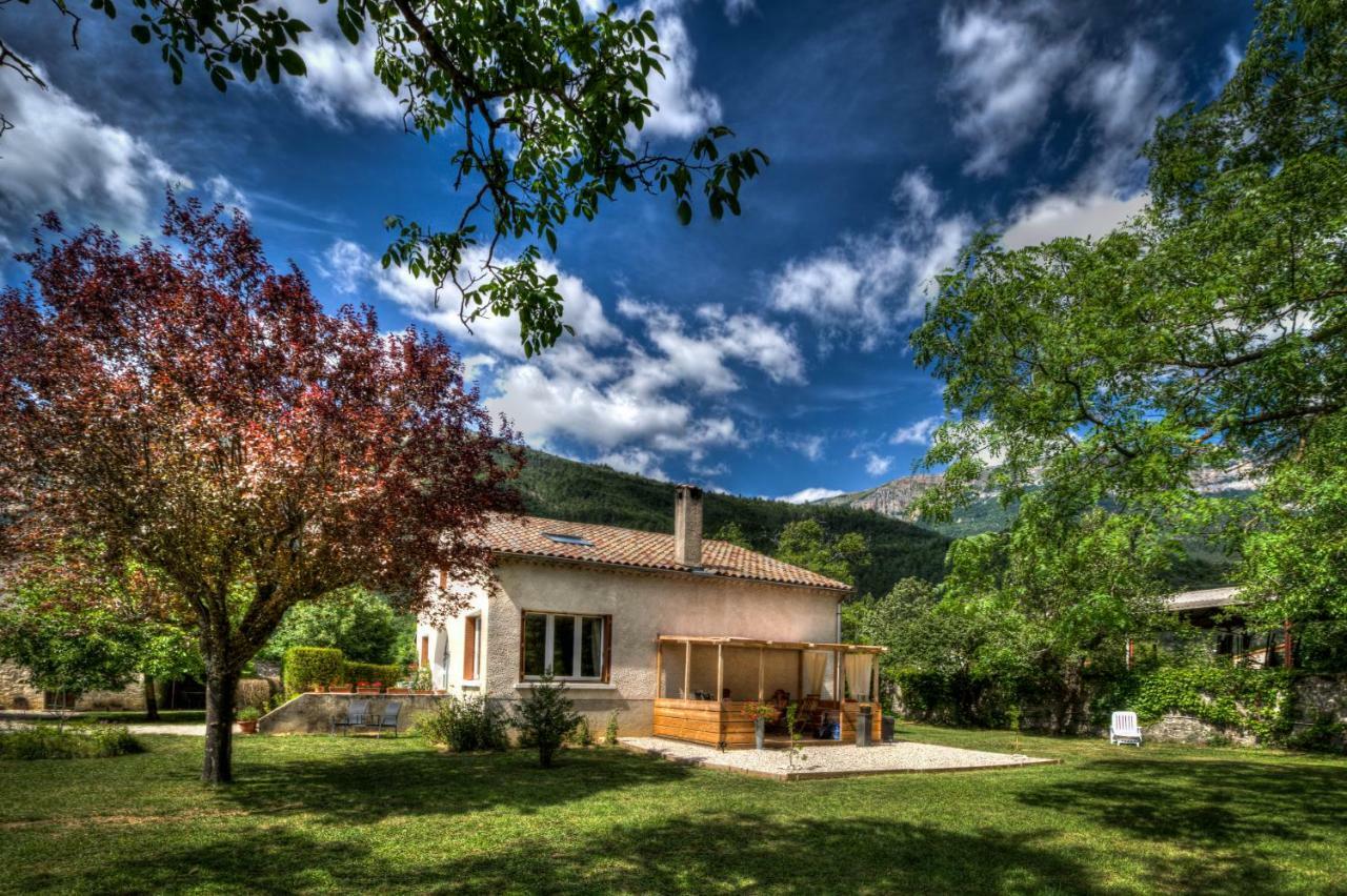 L'Enclos B&B Châtillon-en-Diois Exterior photo